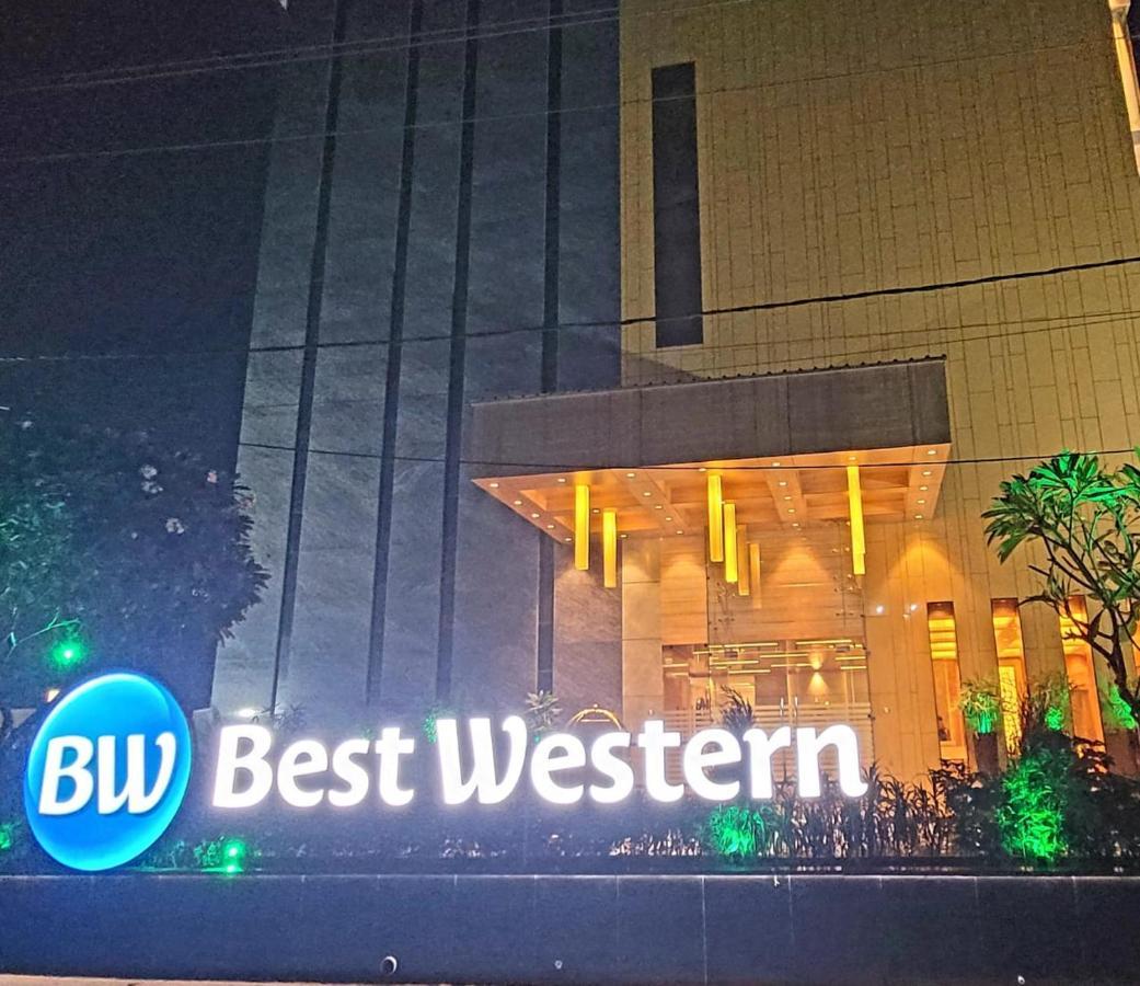 Best Western Vrindavan Otel Dış mekan fotoğraf